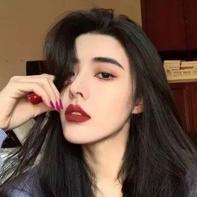 莫顿船长与蜘蛛女王